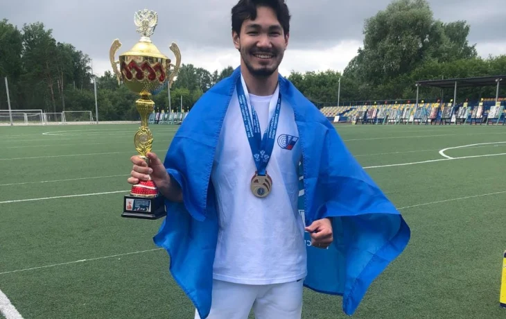 Владислав Васильев из Якутии стал победителем чемпионата по стрельбе из лука среди студентов РФ