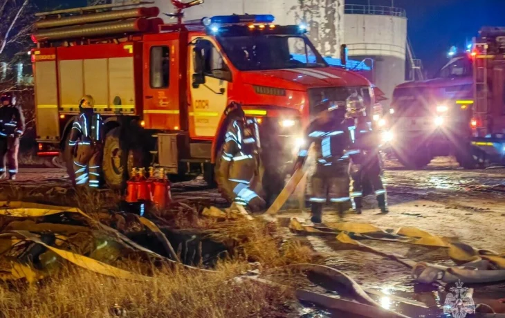 Пожар произошел в здании торгового комплекса &laquo;Юнимолл&raquo;