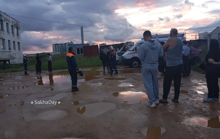 В Якутске разошлись стены дома-гаража