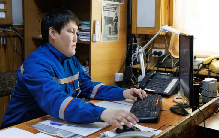 В Амгинском районе ведутся работы на ЛЭП с ограничением электроснабжения