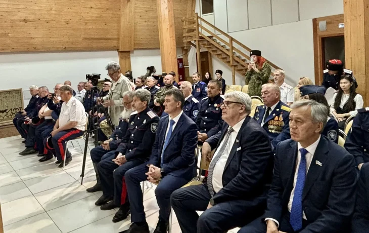 Создание казачьих классов и поддержка семей бойцов СВО: что предложили атаманы на Большом круге в Якутске