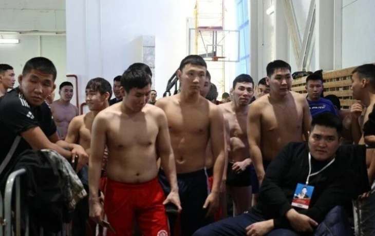 200 хапсагаистов борются за призовые в Усть-Алданском улусе: турнир памяти Иннокентия Халдеева