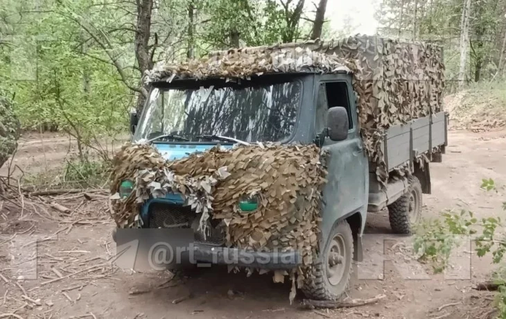Боец из Якутии на машине прорвался через горящее поле и спас сослуживцев