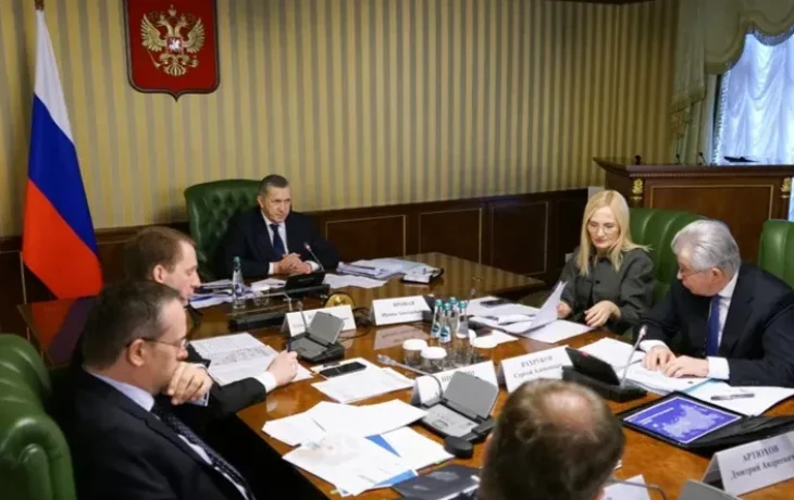Трутнев поручил определить финансирование комплексного проекта развития Арктической зоны РФ