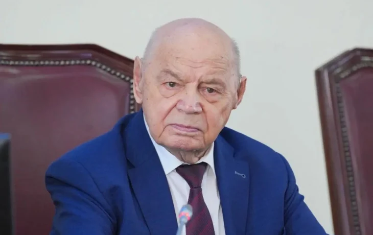 В Якутске с 95-летием чествовали Юрия Семеновича Коркина