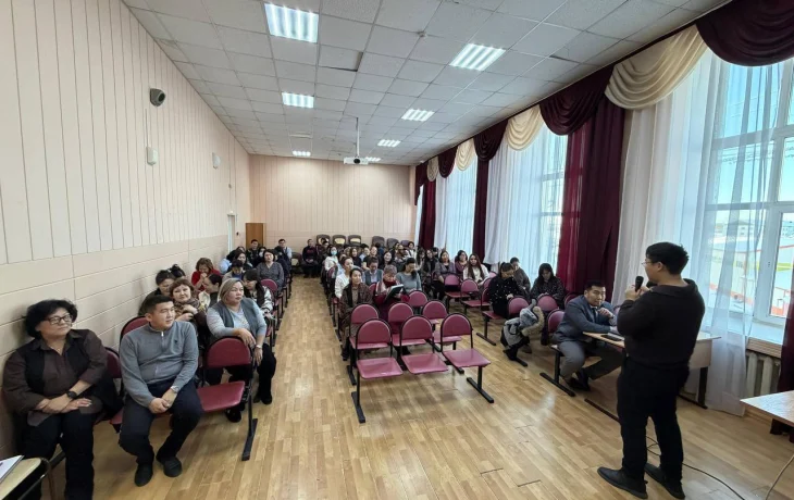 Полиция Якутска провела лекцию по профилактике мошенничества для школьников и учителей