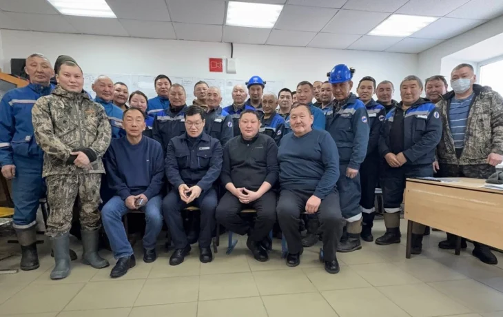 Петр Кондратьев провел выездную встречу с коллективом Кобяйских электрических сетей