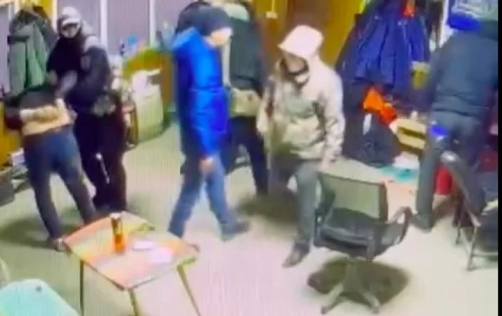 В Якутске заключены под стражу пятеро полицейских, обвиняемых в превышении полномочий с пытками, повлекшими смерть мужчины