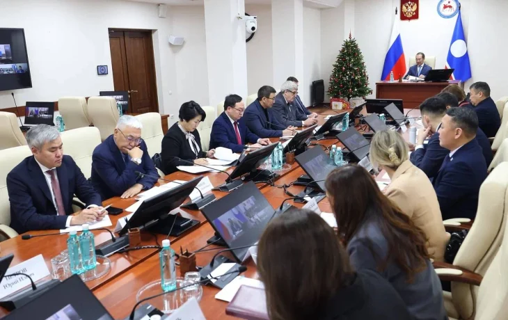 Глава Якутии провёл заседание республиканской комиссии &laquo;Вместе к Победе!&raquo;