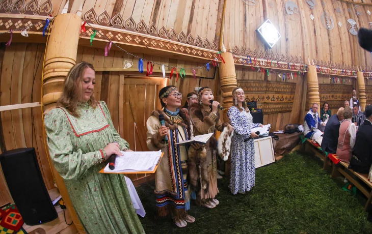 На Ысыахе Олонхо ожил эпос &laquo;Аярган&raquo;: культура и гастрономия народов Севера