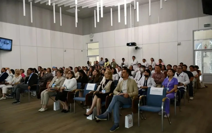 В Якутске онкологи обсудили прорывные методы лечения для труднодоступных территорий