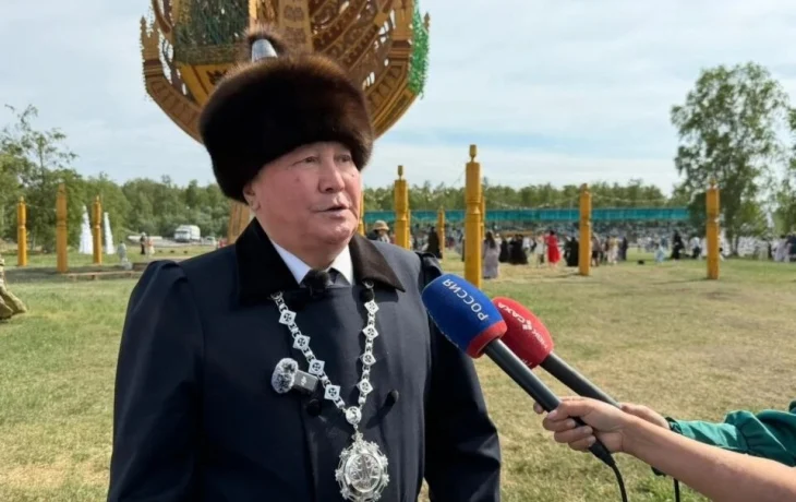 Первый зампредседателя якутского парламента попросил божества Айыы даровать миру &ndash; мир