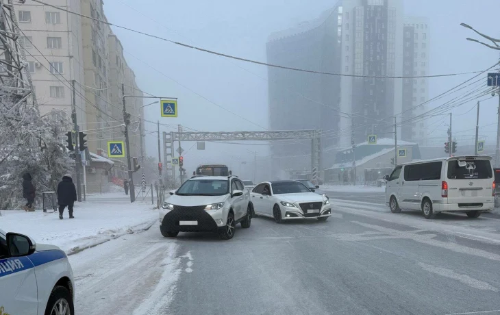 В Якутске за выходные произошло 11 ДТП, пострадал пешеход