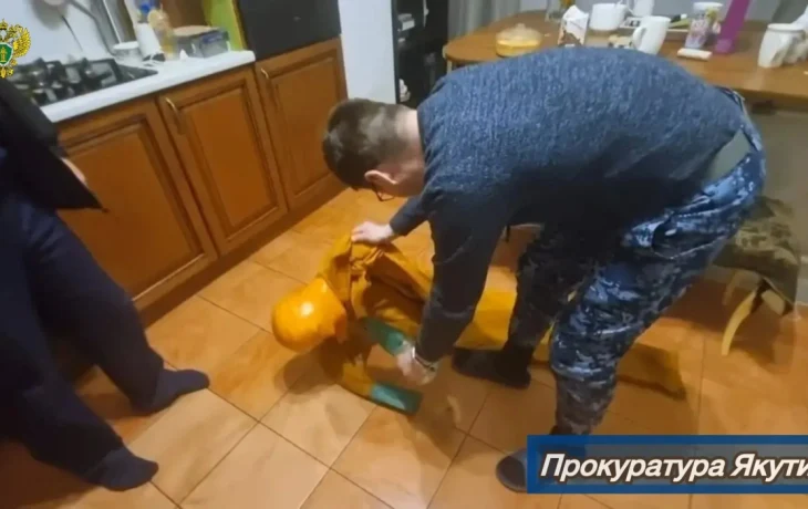 В Якутске мужчина зверски избил жену: Женщина два дня пролежала в квартире и умерла