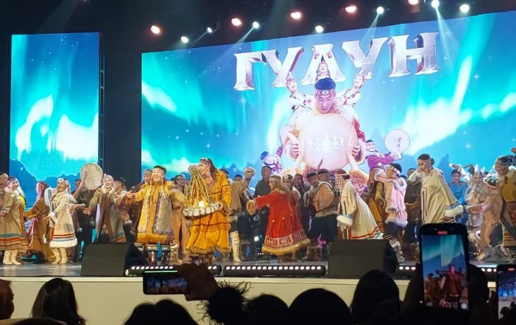 Ансамбль &bdquo;Гулун&ldquo; отметил 35-летие праздником северного танца