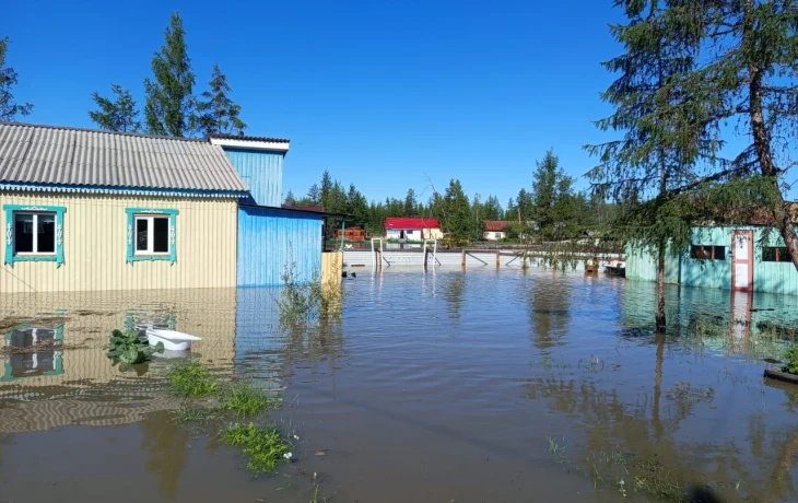 Паводок в Момском районе Якутии : мобилизованы все силы РСЧС