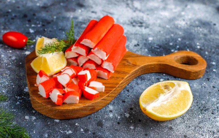 Закуска с&nbsp;крабовыми палочками: самый вкусный рецепт&nbsp;&mdash; проще и&nbsp;интереснее не&nbsp;бывало