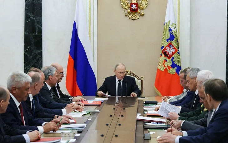Путин обсудил с Совбезом стратегию развития Арктики и вопросы безопасности