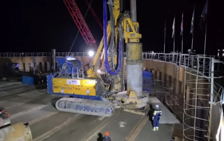 Началось бурение свай для самого высокого пилона Ленского моста