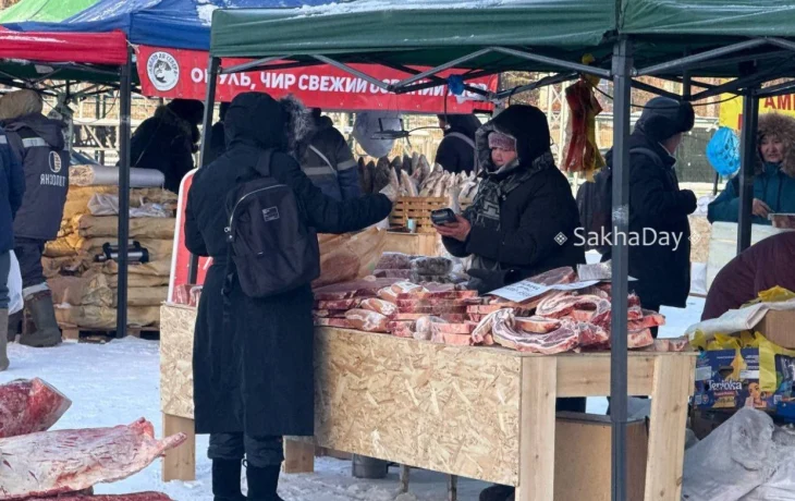 Сколько стоят местные продукты на Крестьянском рынке в ноябре 2025 года?