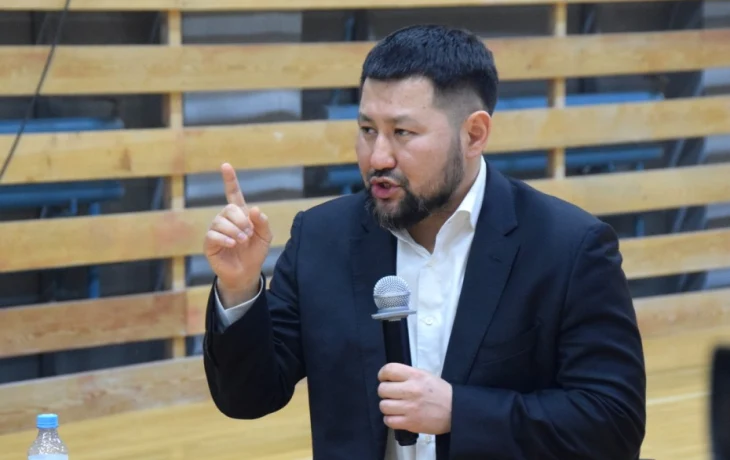 Мэр Якутска ответил, на сколько повысится проезд в автобусе