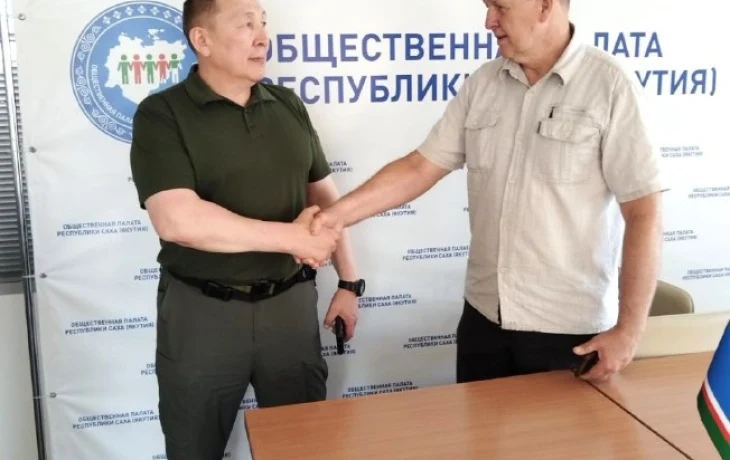 Герой России передал 100 тысяч рублей пострадавшим от паводка оймяконцам