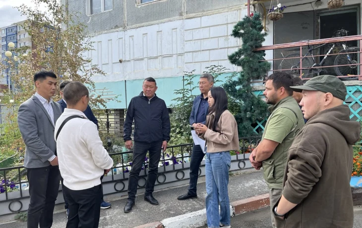 В Якутске проверили ход капитального ремонта многоквартирных домов