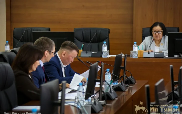 В Ил Тумэне подвели предварительные итоги централизации льготного лекарственного обеспечения