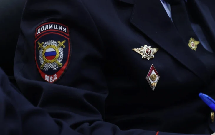 Женщина в Якутске нашла 95 тысяч в туалете ТЦ и потратила их на продукты, алкоголь и сауну