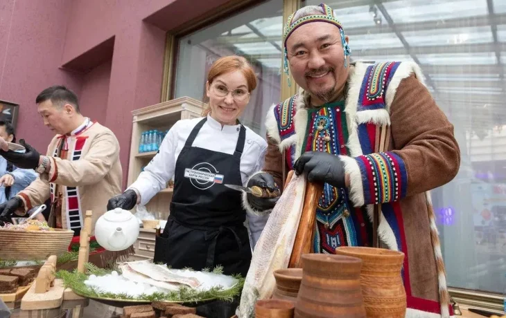 Дипломатия со вкусом РОССИИ: строганина и индигирка представили Арктику в Москве