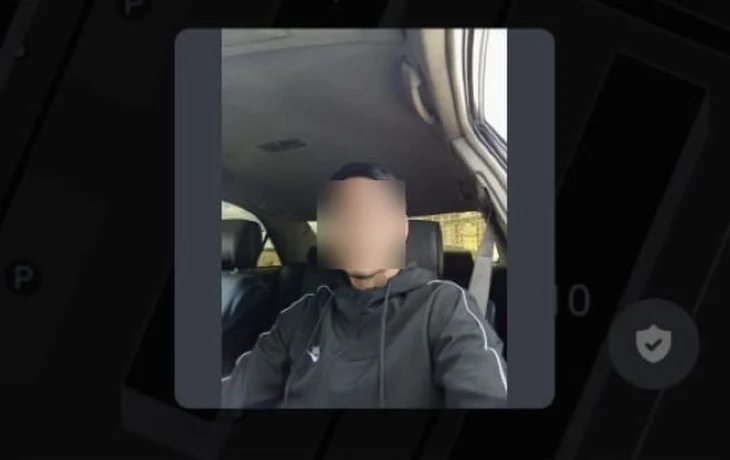 В Якутске таксист-мигрант приставал к 18-летней пассажирке? Полиция проводит проверку