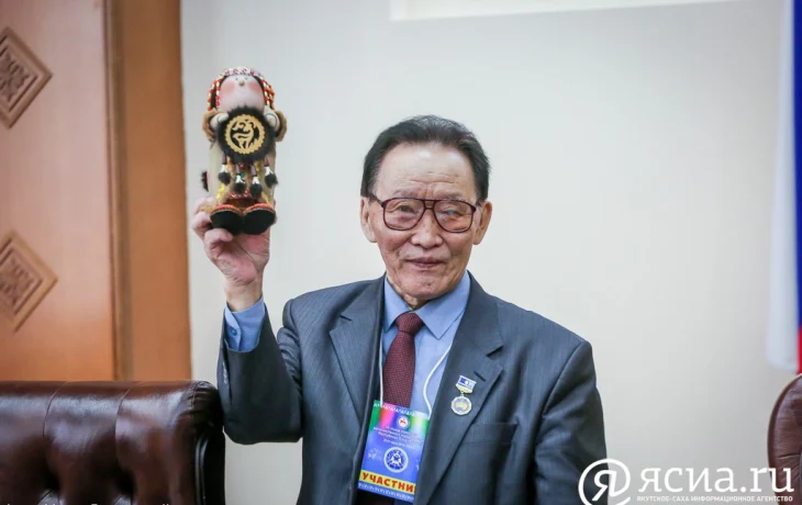 Эвенскому писателю Андрею Кривошапкину &mdash; 85 лет