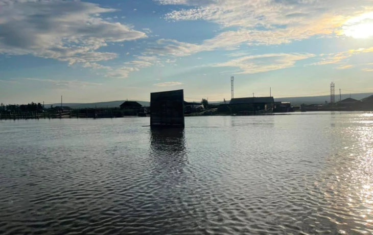 &laquo;У некоторых в домах воды до сих пор по колено&raquo;. Новости из подтопленного Верхоянска