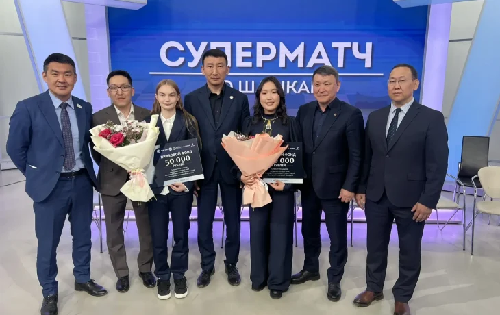 Суперматч по русским и стоклеточным шашкам завершился победой якутянки