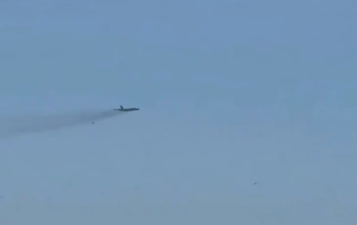 Ядерный удар? Стратегические бомбардировщики США B-52 вылетели с авиабазы в Британии в направлении Ирана