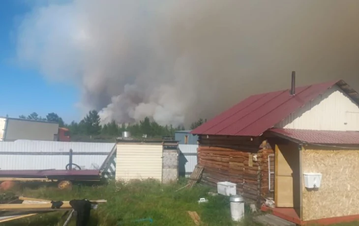 Лесной пожар в Оленекском районе приблизился к селу Эйик на 2,5 км