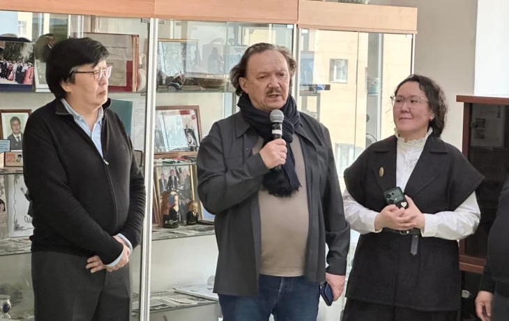 В Якутске открылась выставка в честь журналиста Ивана Ушницкого