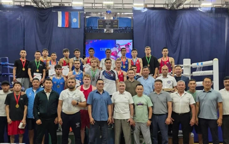 Шесть якутских боксеров завоевали путевки на чемпионат России