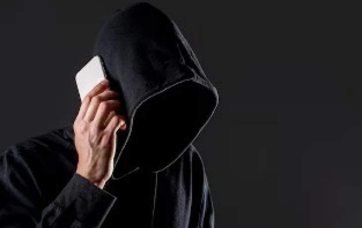 Мошенники убедили безработную жительницу Якутии отправить им более 1,7 млн рублей и продать квартиру