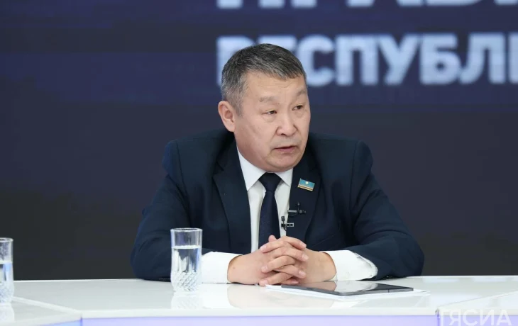 Дмитрий Садовников возглавил медиарейтинг вице-премьеров Якутии по итогам мая