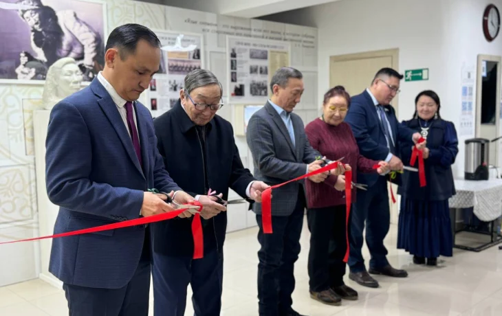 В Якутске открыли выставку о жизни и творчестве Сергея Зверева-Кыыл Уола