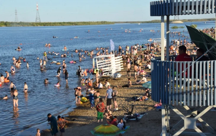 Городской пляж в Якутске: неплохо, но очень тесно